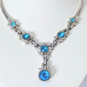 Vintage Aqua Blue Crystal Rhinestone Drop Facted Silver Tone Necklace